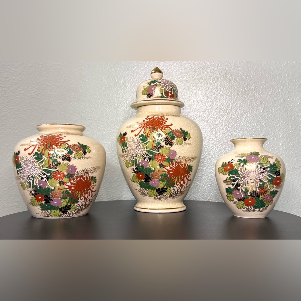 Vintage 1926 Otagiri Kutani Ware Ceramic Japanese Floral Vases & Ginger Jar 3 Pc